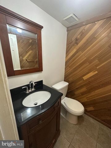 205 BERNARD CT, Chesterbrook, PA 19087