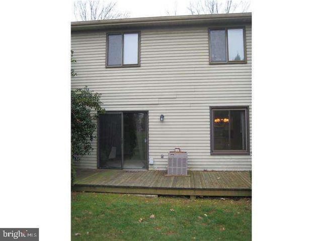 205 BERNARD CT, Chesterbrook, PA 19087