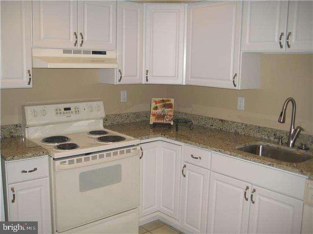 205 BERNARD CT, Chesterbrook, PA 19087