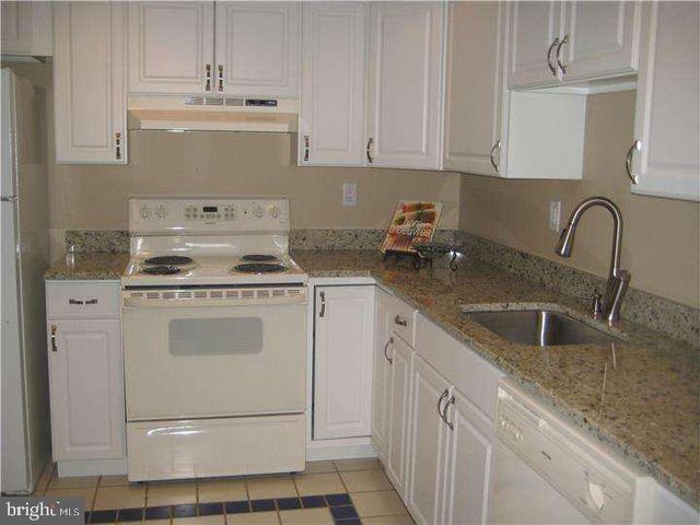 205 BERNARD CT, Chesterbrook, PA 19087