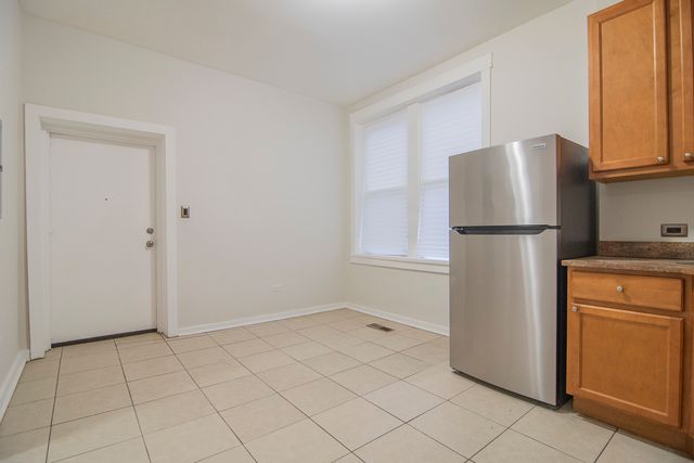 1141 S Francisco Avenue 1F, Chicago, IL 60612