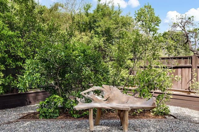 1285 S Euclid Avenue, Pasadena, CA 91106