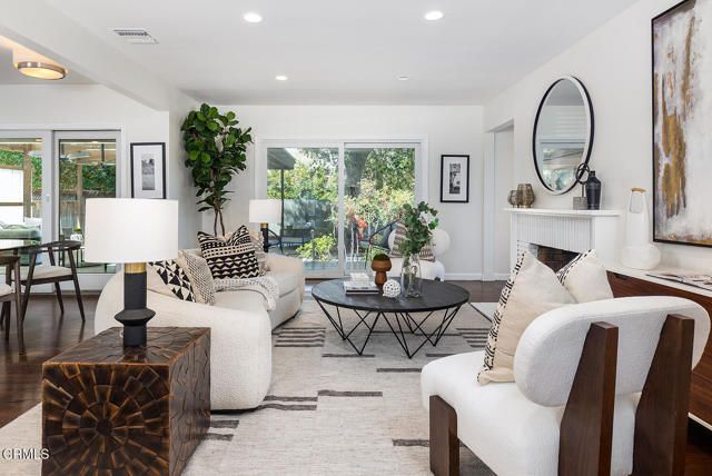 1285 S Euclid Avenue, Pasadena, CA 91106