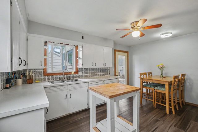 227 Leyden Avenue SW, Grand Rapids, MI 49504