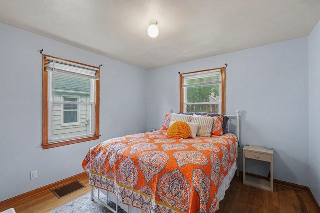 227 Leyden Avenue SW, Grand Rapids, MI 49504