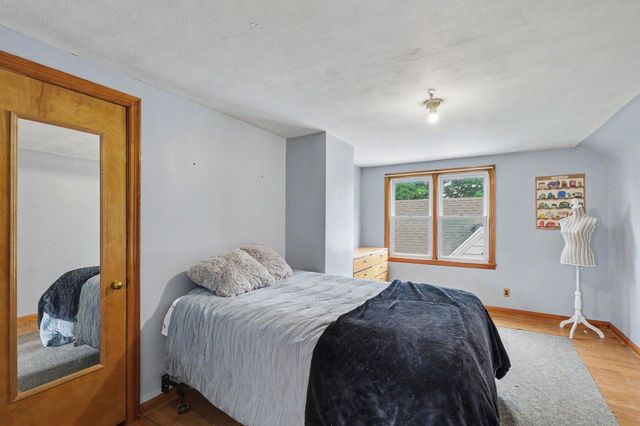 227 Leyden Avenue SW, Grand Rapids, MI 49504