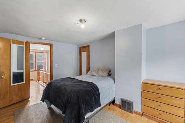 227 Leyden Avenue SW, Grand Rapids, MI 49504
