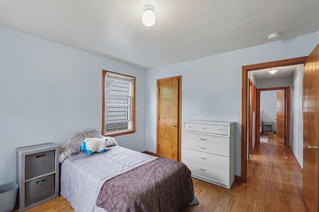 227 Leyden Avenue SW, Grand Rapids, MI 49504