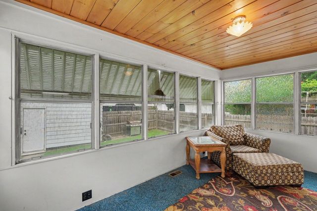 227 Leyden Avenue SW, Grand Rapids, MI 49504