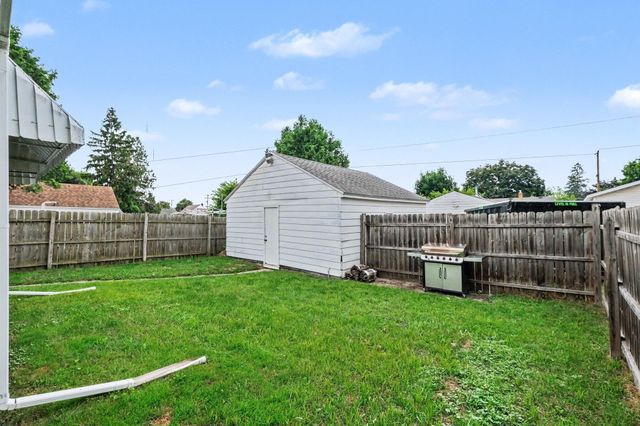 227 Leyden Avenue SW, Grand Rapids, MI 49504