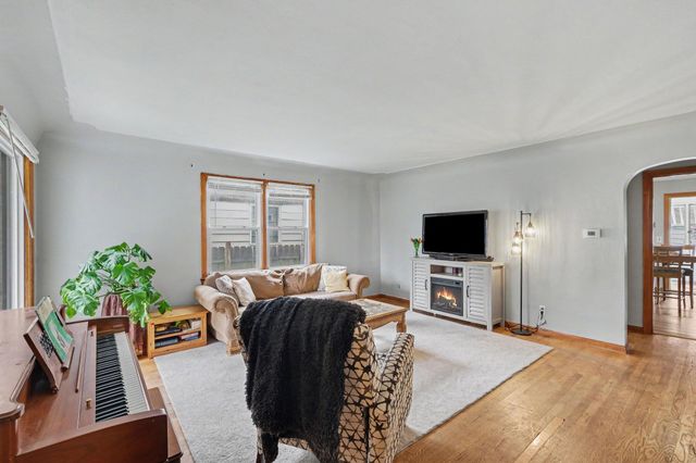 227 Leyden Avenue SW, Grand Rapids, MI 49504