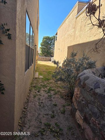 1550 N Willow Street, Las Cruces, NM 88001