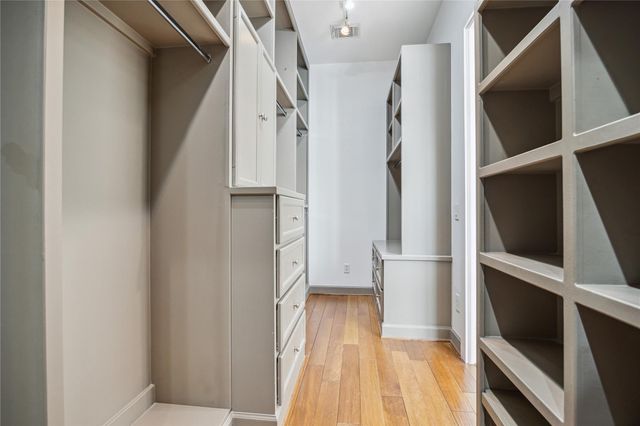 1238 W 22nd Street, Houston, TX 77008