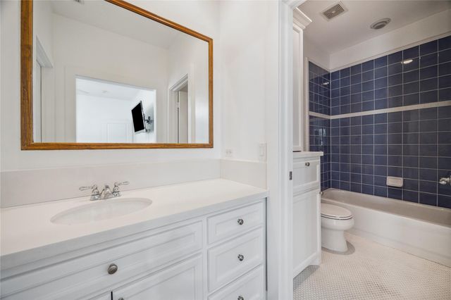 1238 W 22nd Street, Houston, TX 77008