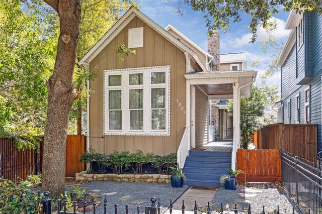 1238 W 22nd Street, Houston, TX 77008