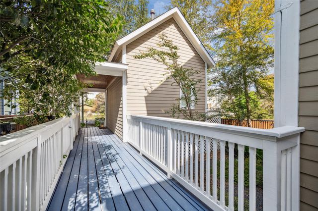 1238 W 22nd Street, Houston, TX 77008