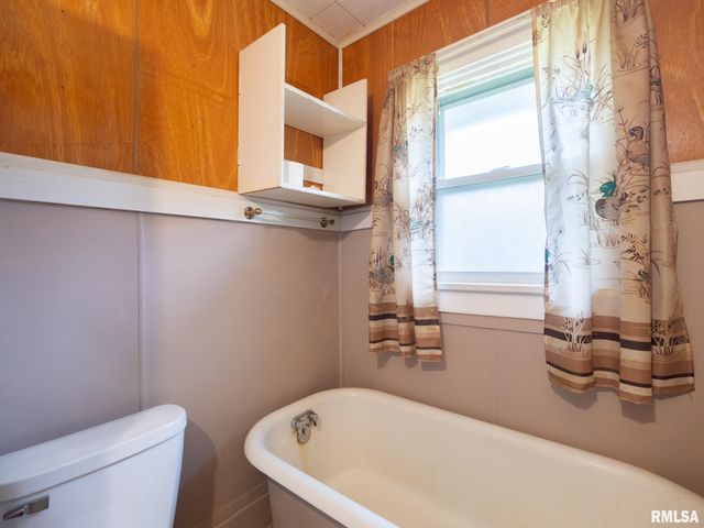 1416 E MONETA Avenue, Peoria Heights, IL 61616