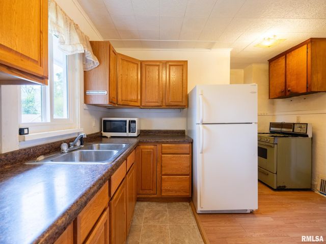 1416 E MONETA Avenue, Peoria Heights, IL 61616