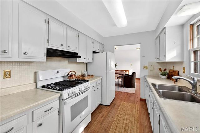 15 Biscayne Drive, Edwardsville, IL 62025