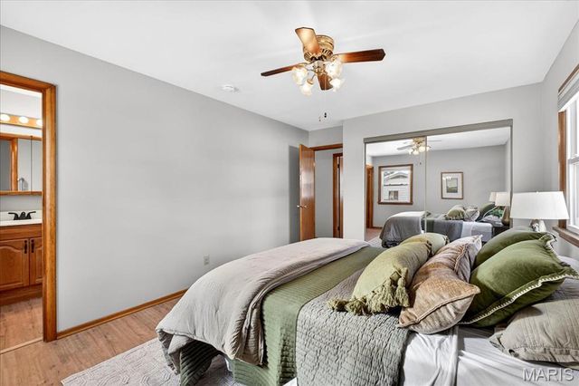 15 Biscayne Drive, Edwardsville, IL 62025