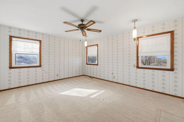 1611 N Rock Rd, Mulvane, KS 67110