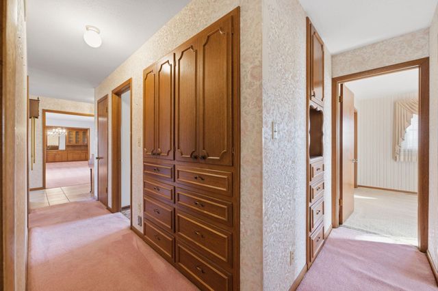 1611 N Rock Rd, Mulvane, KS 67110