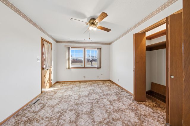 1611 N Rock Rd, Mulvane, KS 67110