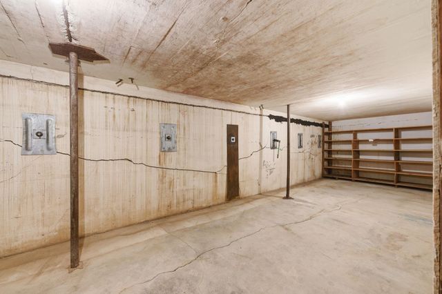 1611 N Rock Rd, Mulvane, KS 67110