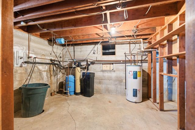 1611 N Rock Rd, Mulvane, KS 67110