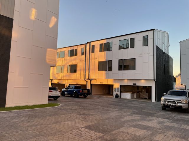 2143 24th Avee, N, Nashville, TN 37208