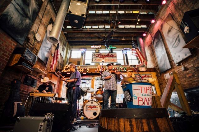 2143 24th Avee, N, Nashville, TN 37208