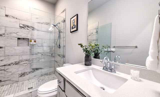 2143 24th Avee, N, Nashville, TN 37208