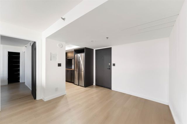 3525 Sage Road 1213, Houston, TX 77056