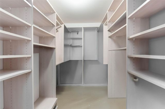 3525 Sage Road 1213, Houston, TX 77056