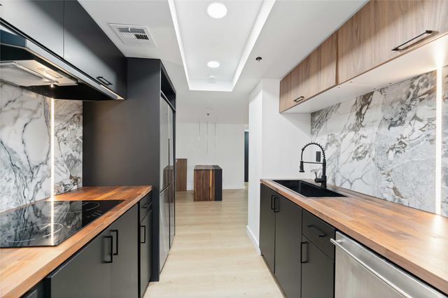 3525 Sage Road 1213, Houston, TX 77056