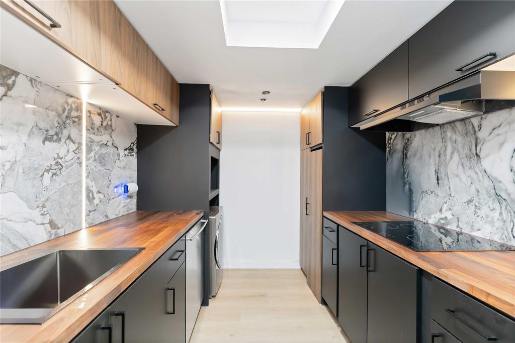 3525 Sage Road 1213, Houston, TX 77056