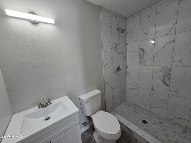 7901 LIRIO Road, El Paso, TX 79915