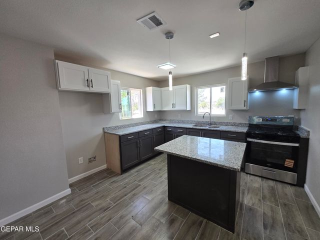 7901 LIRIO Road, El Paso, TX 79915