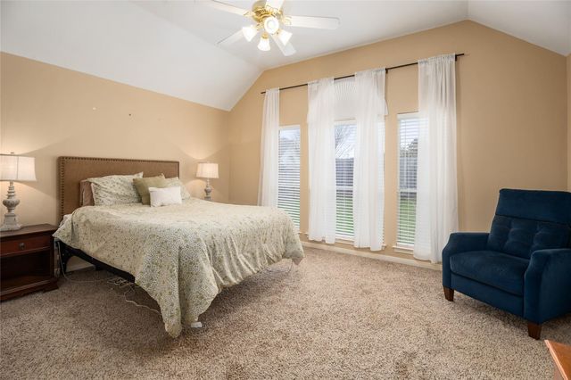 2215 Waters Edge Lane, League City, TX 77573