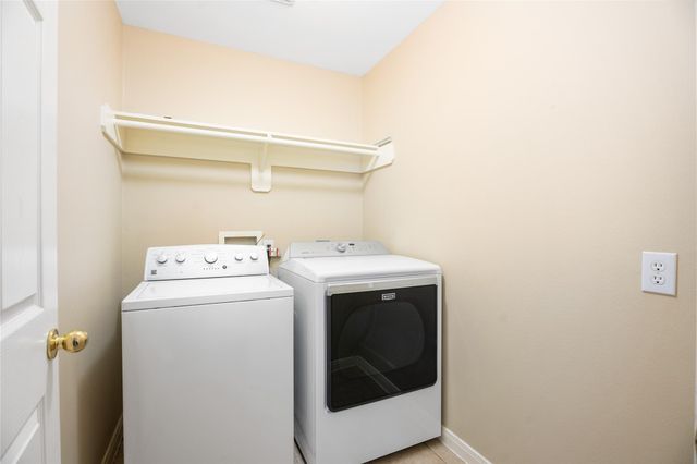 2215 Waters Edge Lane, League City, TX 77573