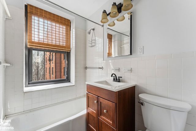 454 W 46th St Apt 4CS, New York City, NY 10036