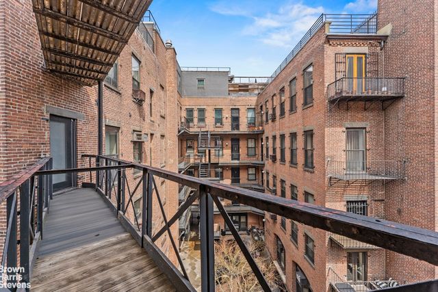 454 W 46th St Apt 4CS, New York City, NY 10036