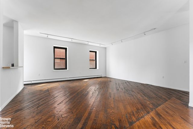 454 W 46th St Apt 4CS, New York City, NY 10036