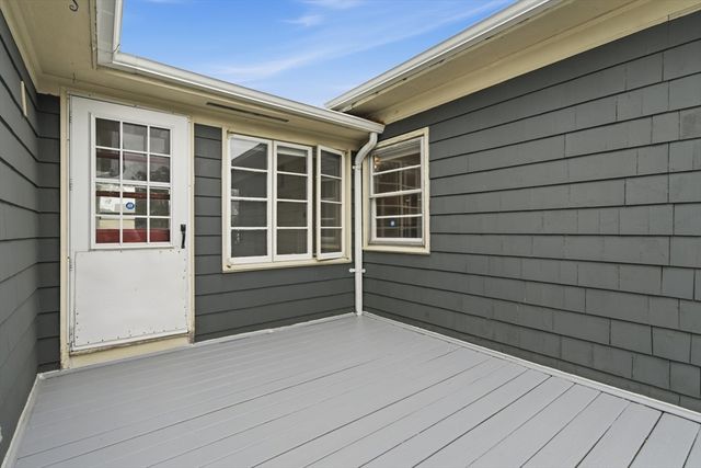 205 Central Ave, Seekonk, MA 02771