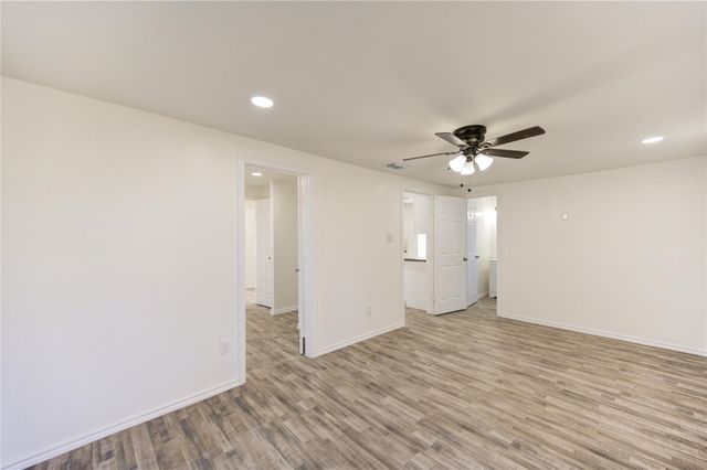 7811 Saint Louis Street, Houston, TX 77028