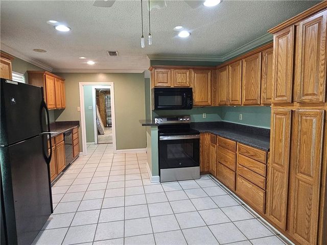 3750 Ching Dairy Loop Road E, Mobile, AL 36618