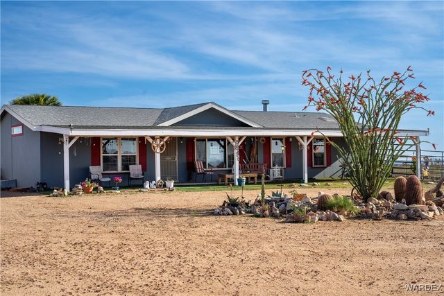 7190 E Red Barrel Road, Yucca, AZ 86438