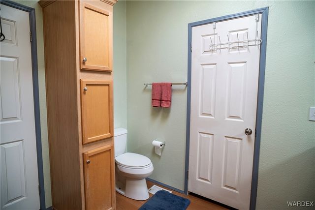 7190 E Red Barrel Road, Yucca, AZ 86438