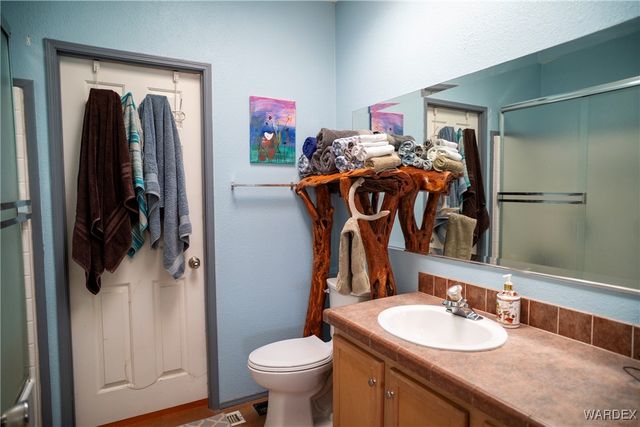 7190 E Red Barrel Road, Yucca, AZ 86438