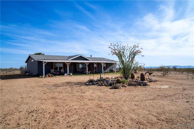 7190 E Red Barrel Road, Yucca, AZ 86438